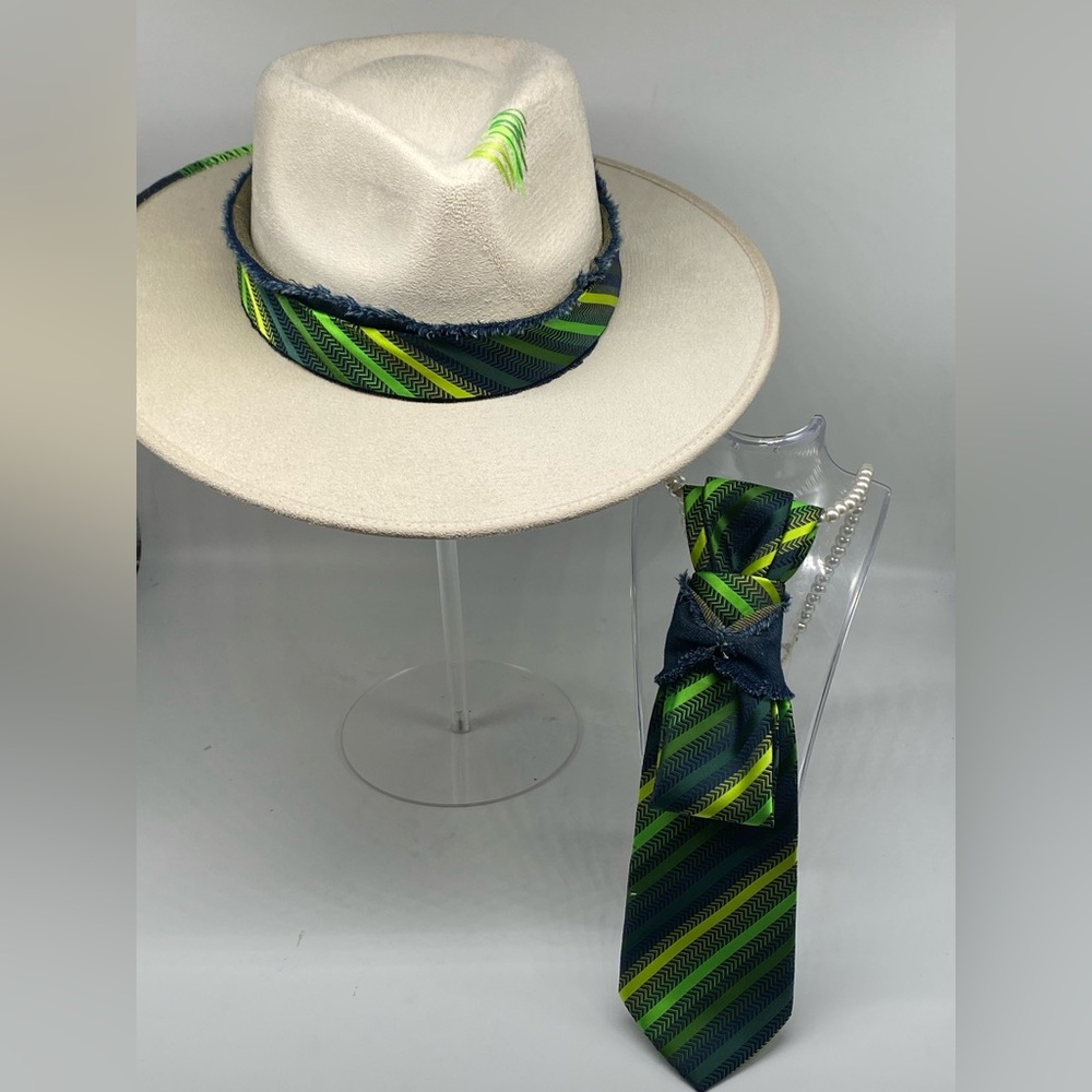 “C.R.E.A.M” Set by The Chapeauholic